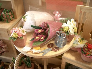 �h�[���n�E�X�E�~�j�`���A�E�ӂ��H�[